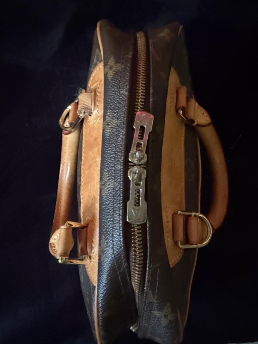 Louis Vuitton Monogram Satchel/Crossbody - Picture 3 of 16